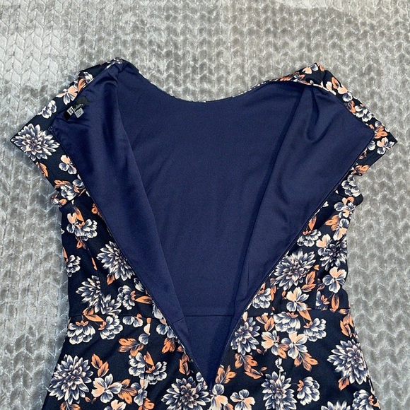 Kut From The Kloth Women's Navy Floral Front Slit Sheath Dress Size 10 - Picture 12 of 12